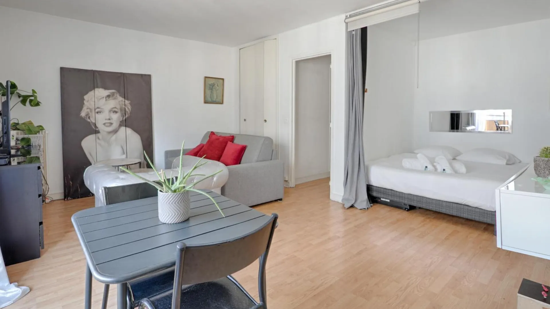 Apartment La Folie Mericourt - A 5 Min De Place Republique Paris